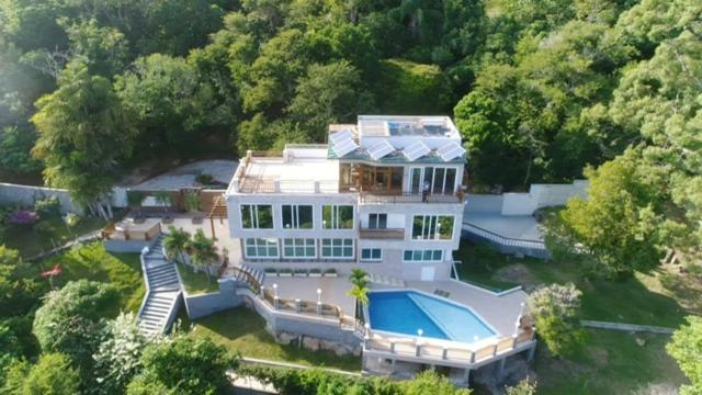 Wisma tamu Leonardi's Sunset House